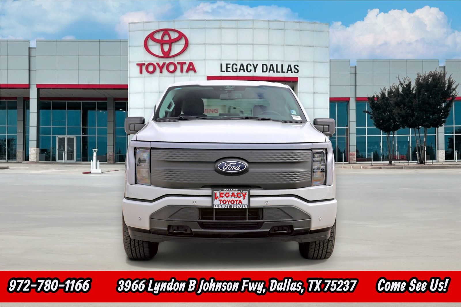Used 2024 Ford F150 Lightning Flash image 6