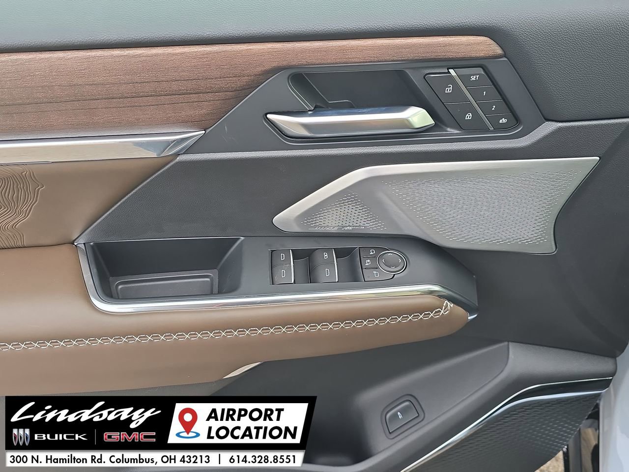 New 2026 GMC Acadia Denali Ultimate w/ LPO, Floor Liner Package image 24