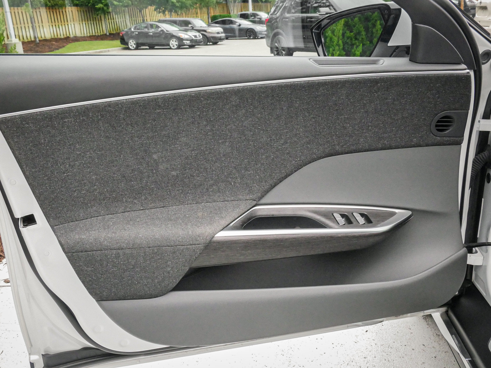 Used 2025 Lucid Air Touring AWD/4WD image 14