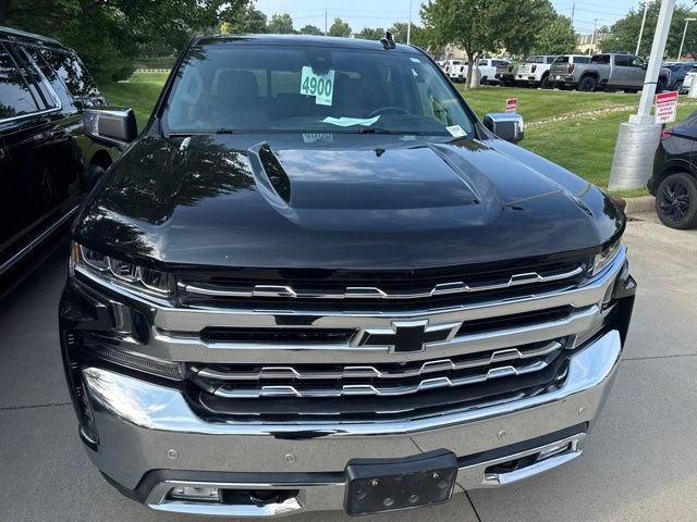 Used 2020 Chevrolet Silverado 1500 LTZ w/ LTZ Plus Package AWD/4WD image 8