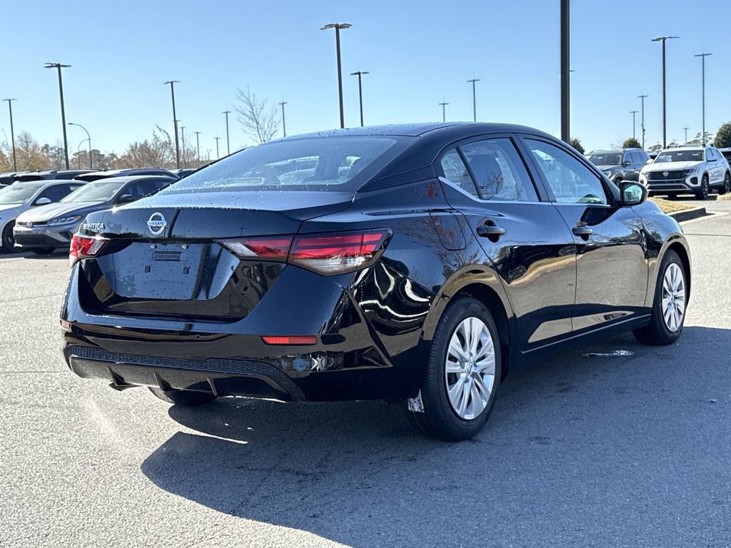 Used 2023 Nissan Sentra S image 5
