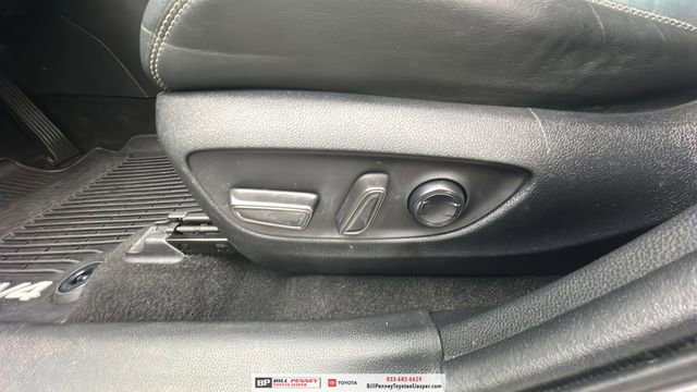 Used 2020 Toyota RAV4 XLE Premium image 16