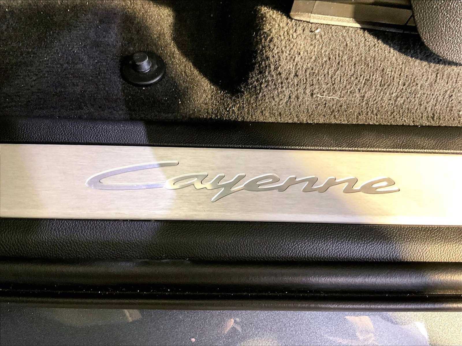 Certified 2026 Porsche Cayenne AWD/4WD image 19
