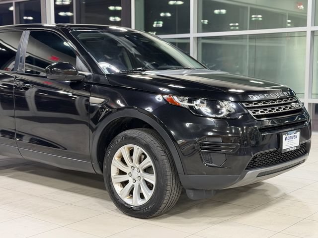 Used 2017 Land Rover Discovery Sport SE AWD/4WD image 5