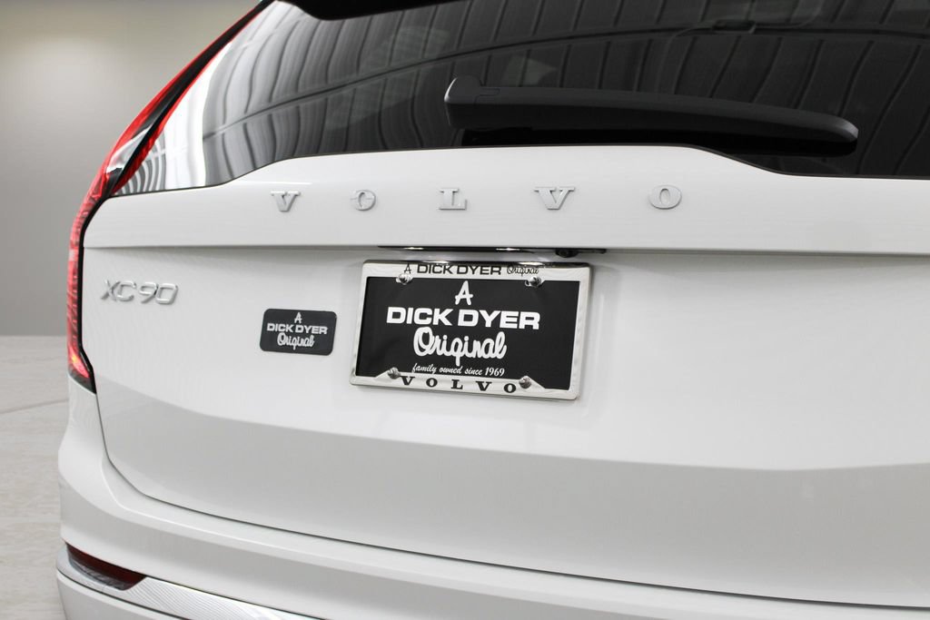 New 2026 Volvo XC90 B5 Core AWD/4WD image 35