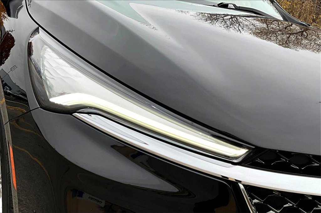 Used 2022 Buick Enclave Avenir w/ Avenir Technology Package image 30