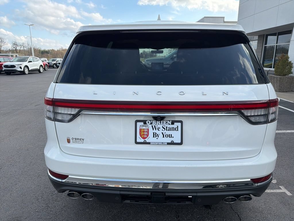 Used 2023 Lincoln Aviator Reserve w/ Equipment Group 201A AWD/4WD image 4