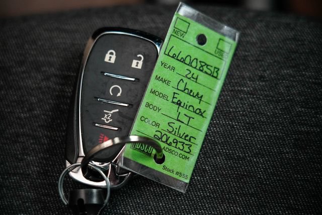 Used 2024 Chevrolet Equinox LT FWD image 7
