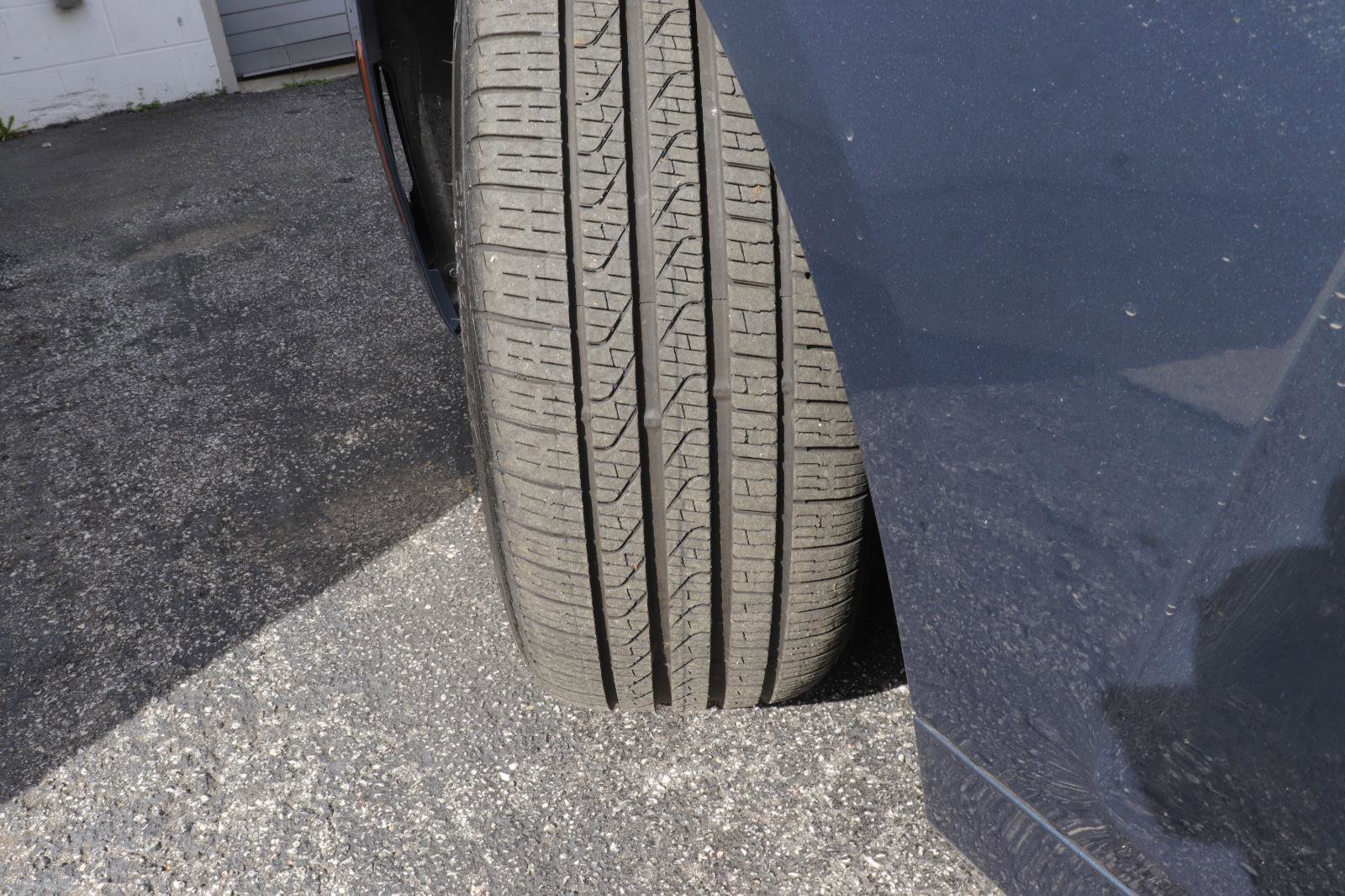 Used 2025 BMW 430i Coupe w/ Convenience Package image 34