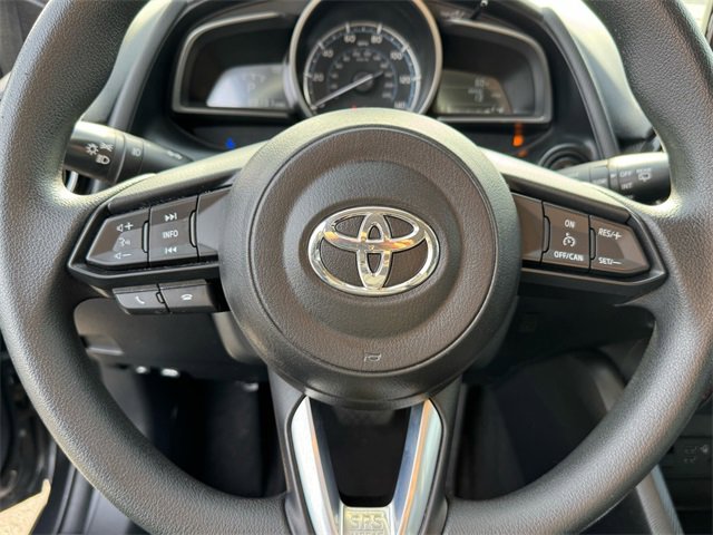 Used 2020 Toyota Yaris LE image 17
