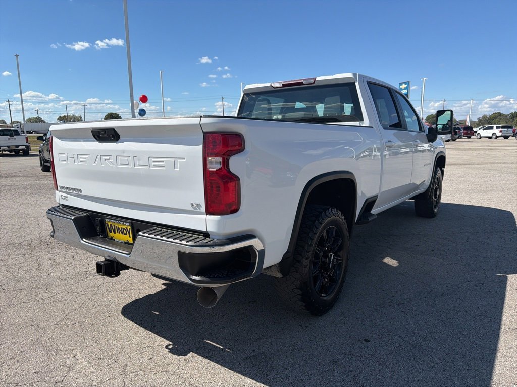 Used 2023 Chevrolet Silverado 2500 LT w/ Convenience Package image 5