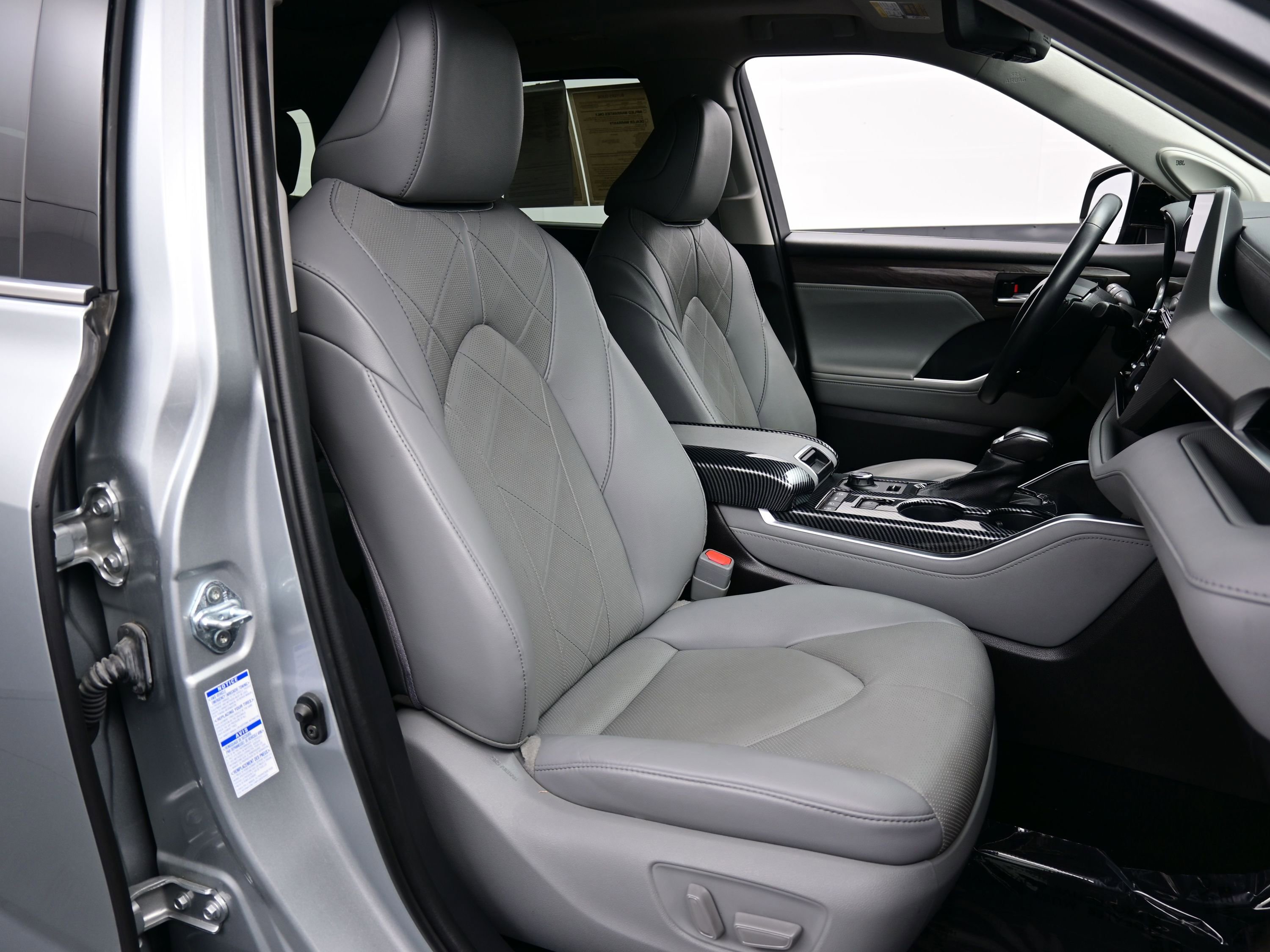 Used 2021 Toyota Highlander Platinum AWD/4WD image 15