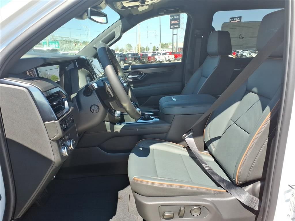 New 2026 GMC Yukon XL AT4 AWD/4WD image 11