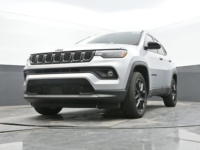 New 2025 Jeep Compass Latitude w/ Convenience Group AWD/4WD image 55