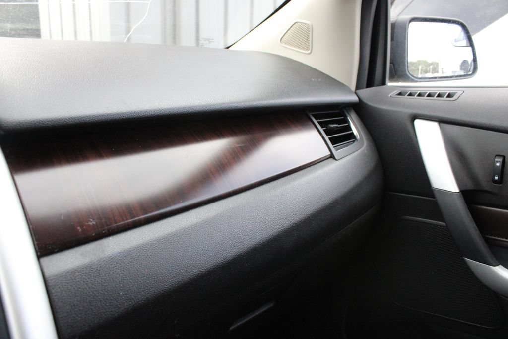 Used 2013 Ford Edge Limited AWD/4WD image 18