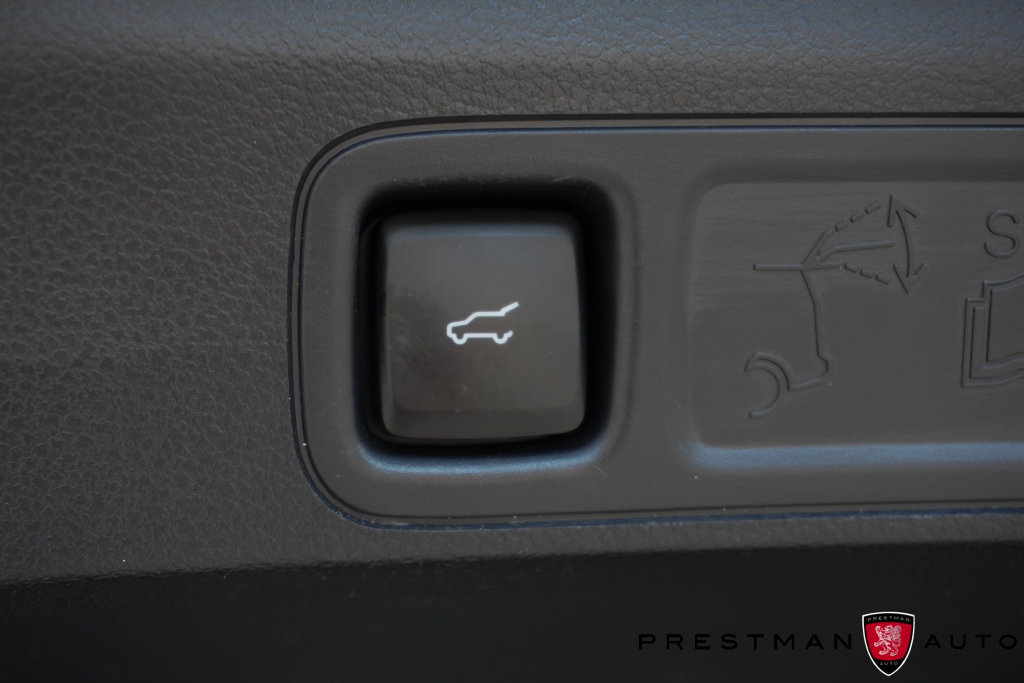 Used 2024 Ford Expedition XLT AWD/4WD image 46