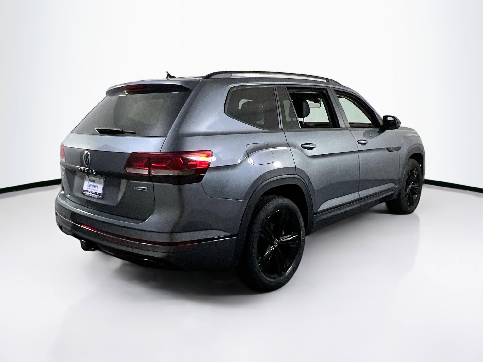 Used 2022 Volkswagen Atlas SEL R-Line image 5