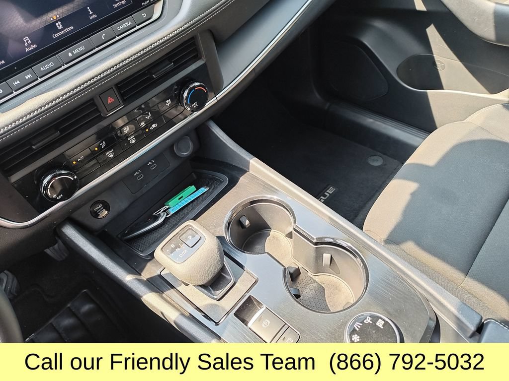 Used 2024 Nissan Rogue S AWD/4WD image 22