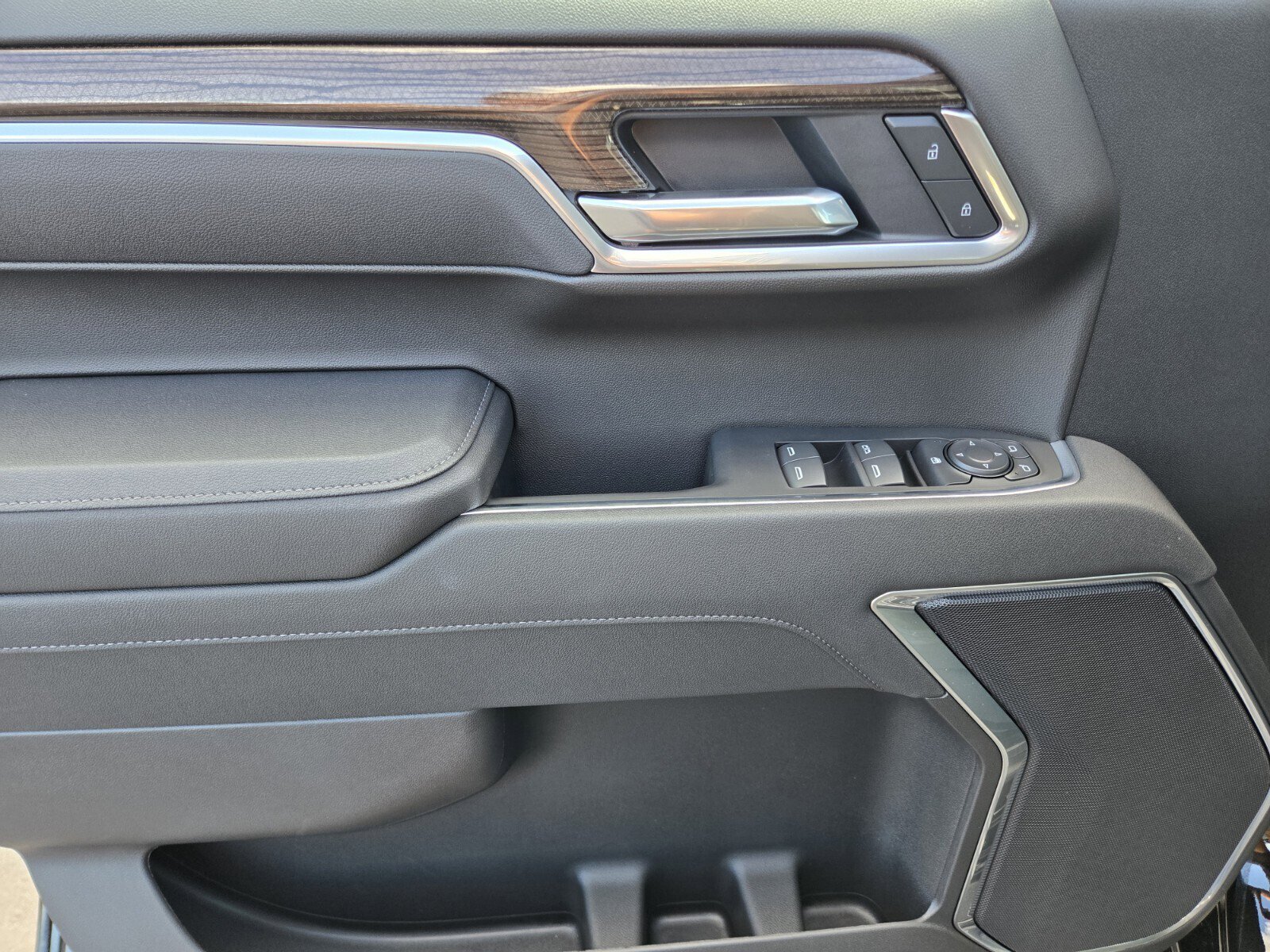 New 2026 Chevrolet Silverado 1500 LT w/ Protection Package image 10