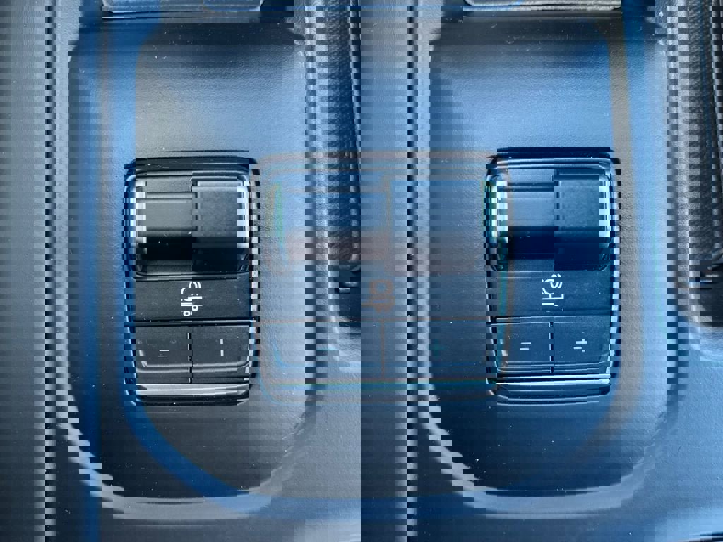 Used 2024 GMC Sierra 2500 Denali Ultimate image 20