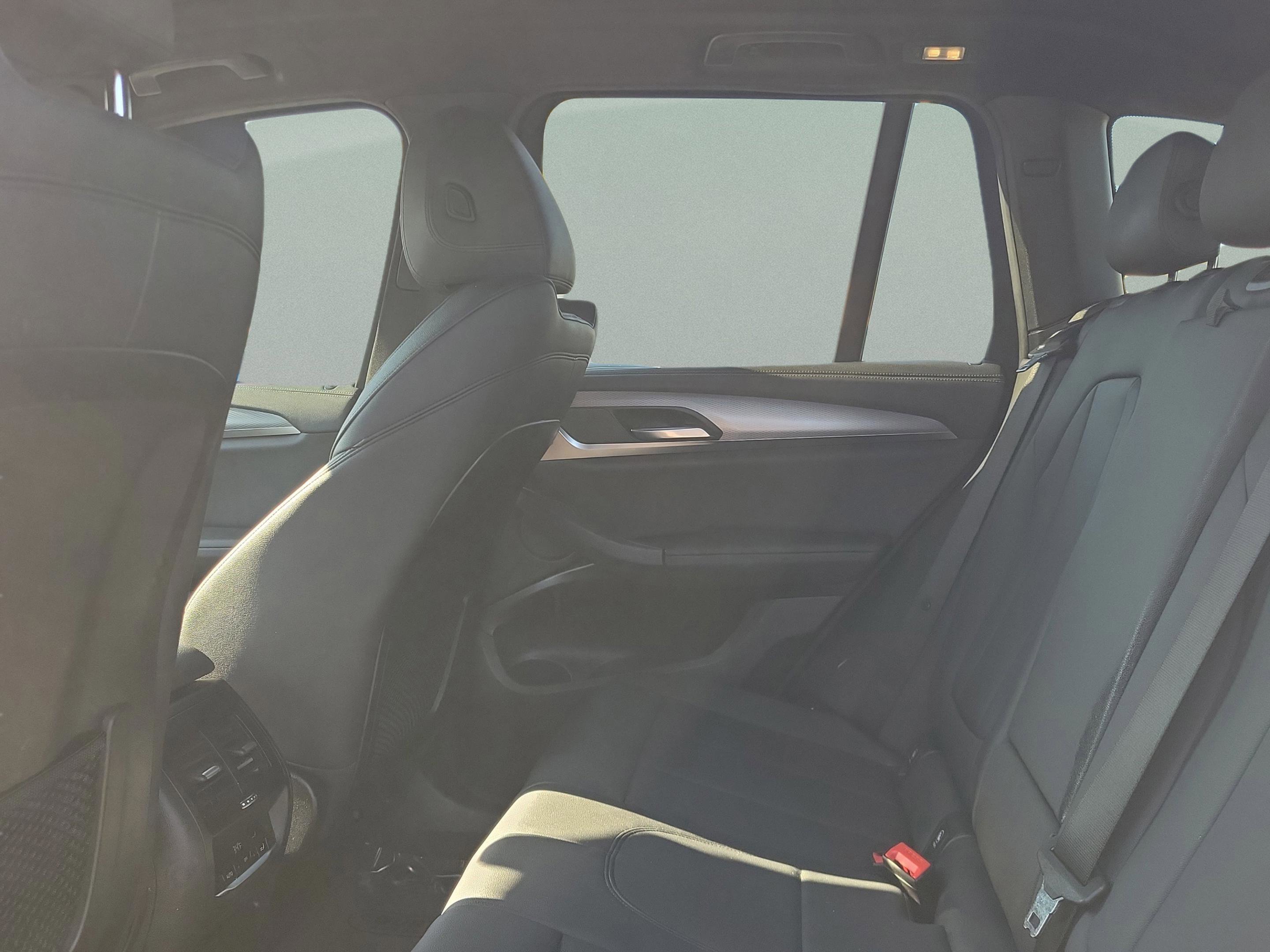 Used 2019 BMW X3 M40i w/ Premium Package image 26