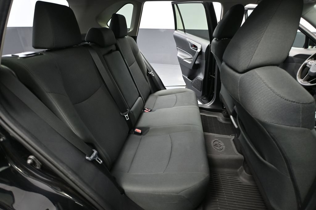 Used 2020 Toyota RAV4 LE w/ All Weather Liner Package AWD/4WD image 40