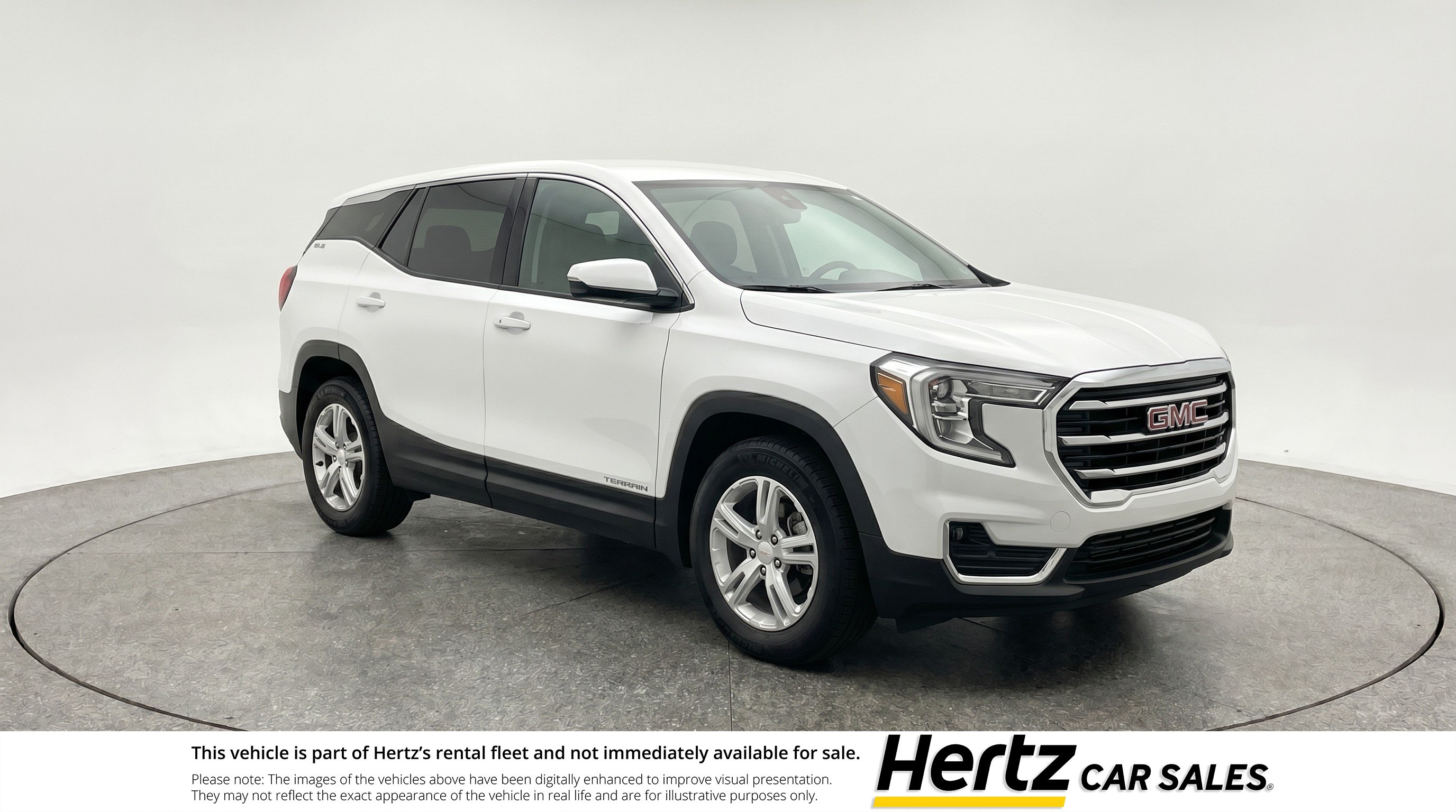 Used 2024 GMC Terrain SLE FWD image 1