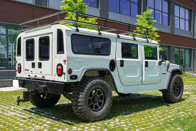 Used 1995 HUMMER H1 4-Door Wagon image 8