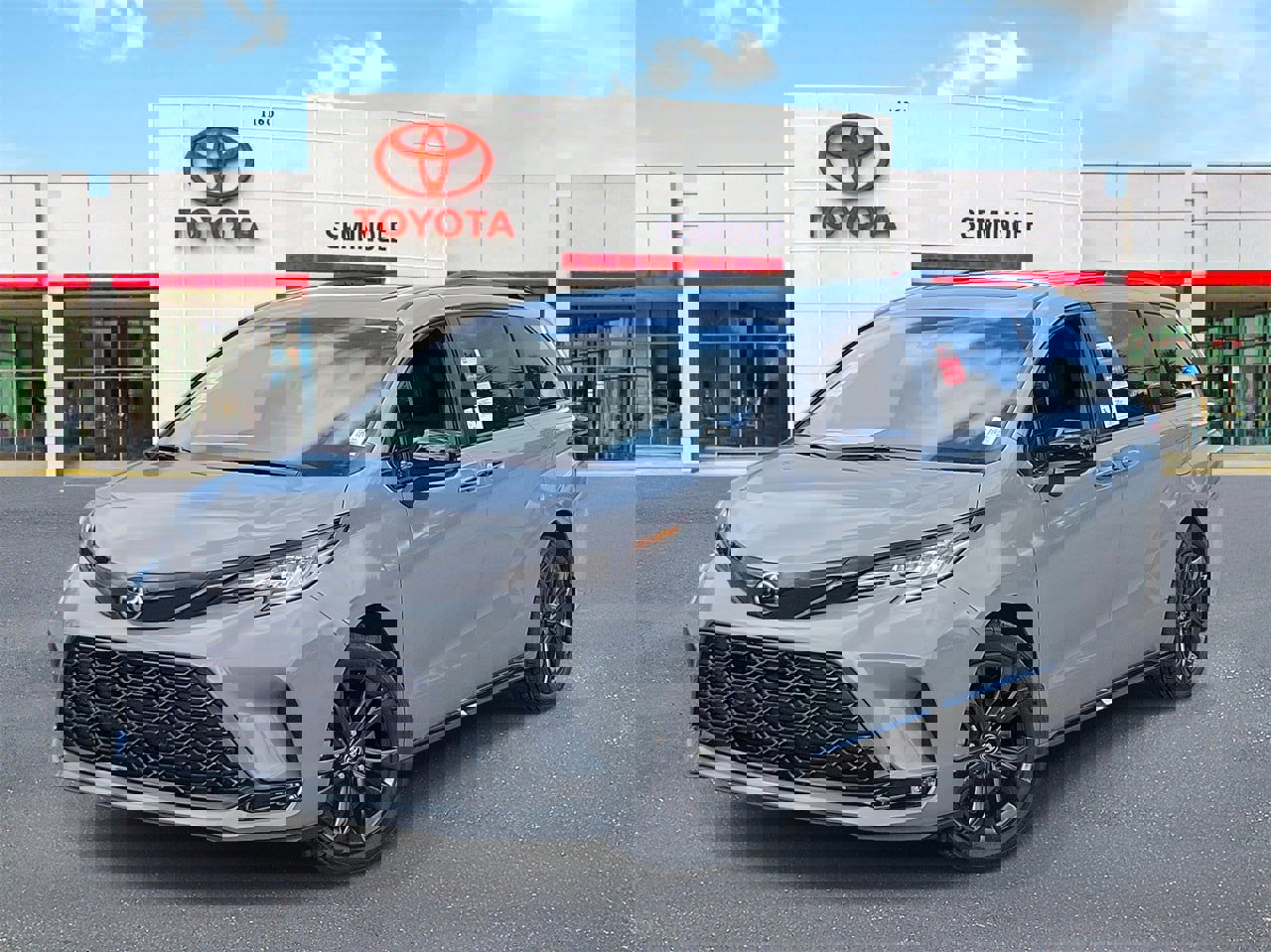 New 2026 Toyota Sienna XSE image 1