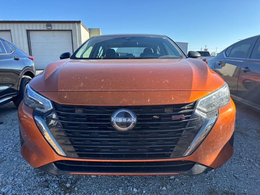 Used 2025 Nissan Sentra SR w/ SR Premium Package image 2