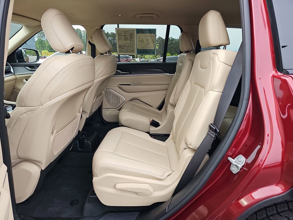 Used 2021 Jeep Grand Cherokee L Limited image 19