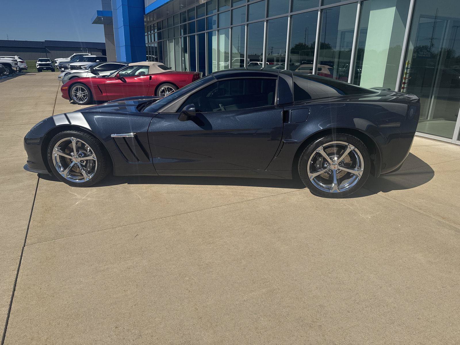 Used 2013 Chevrolet Corvette Grand Sport w/ 3LT Preferred Equipment Group RWD image 2