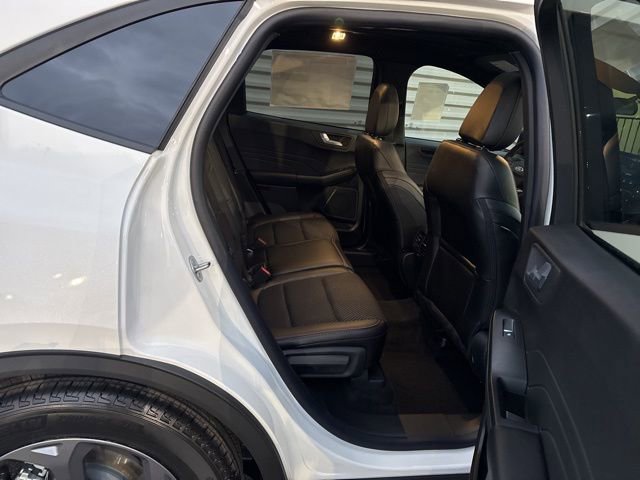 New 2025 Ford Escape ST-Line image 33