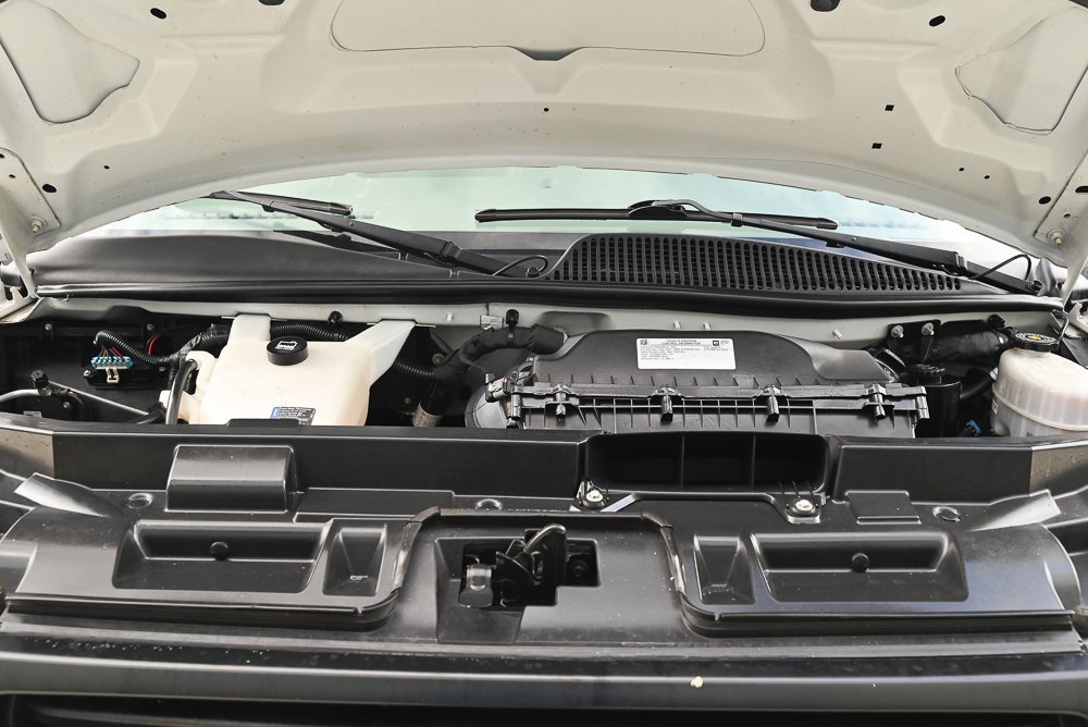 Used 2022 GMC Savana 3500 Work Van w/ Driver Convenience Package image 11