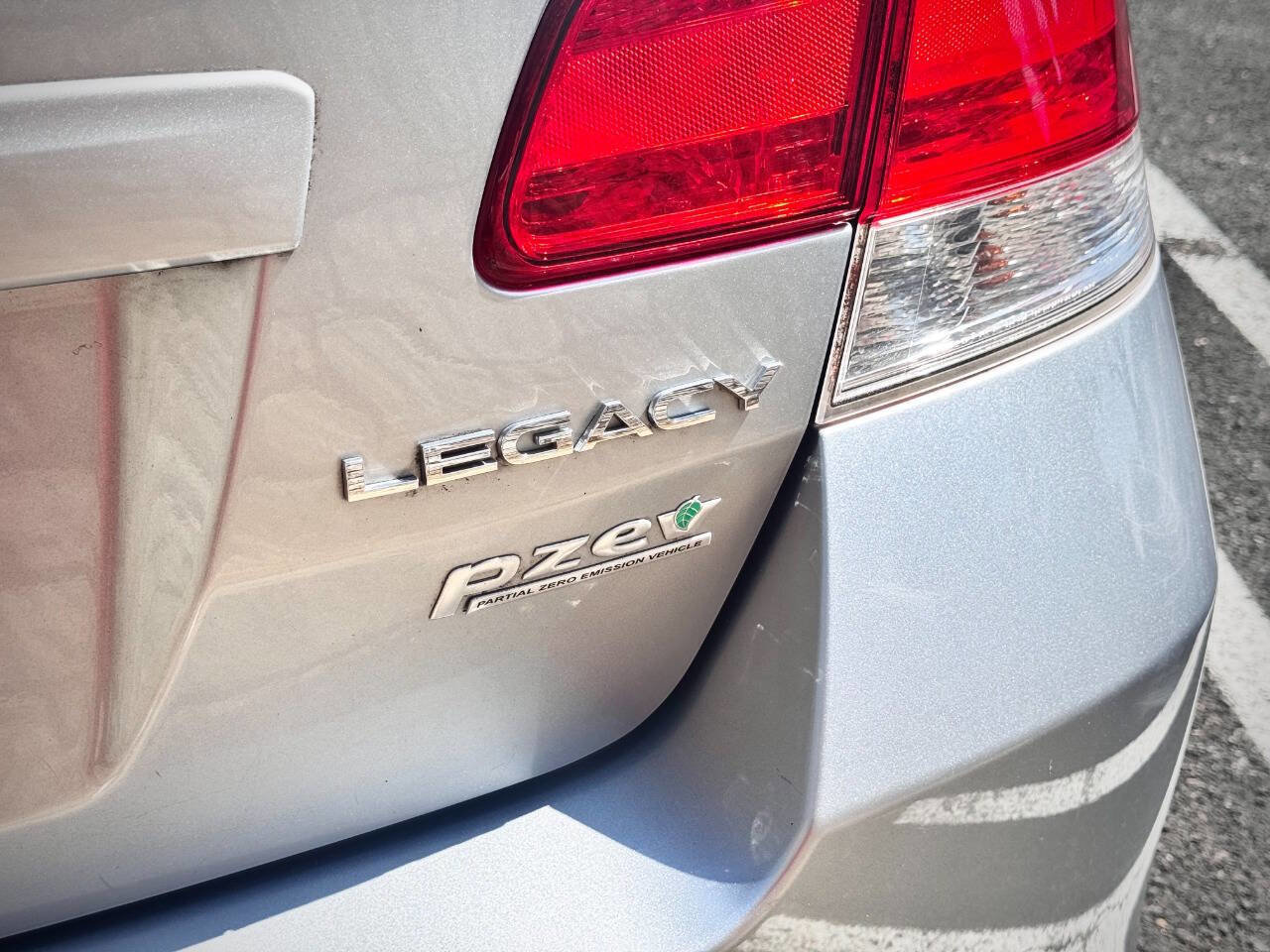 Used 2013 Subaru Legacy 2.5i Limited image 8