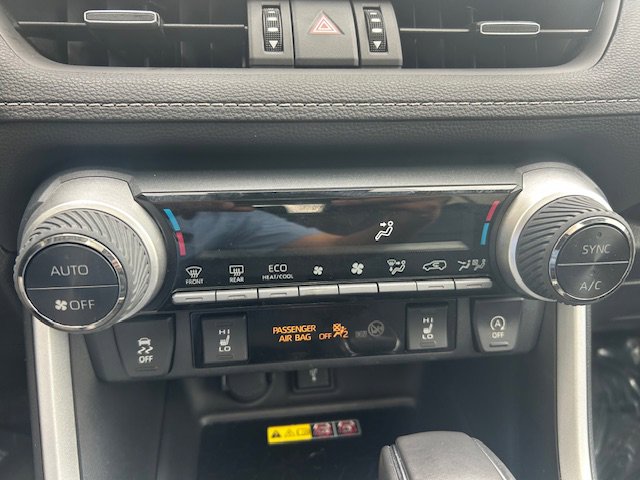 Used 2022 Toyota RAV4 XLE Premium FWD image 19