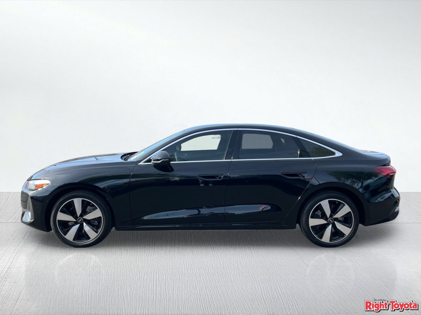 Used 2025 Audi A5 2.0T Premium AWD/4WD image 2