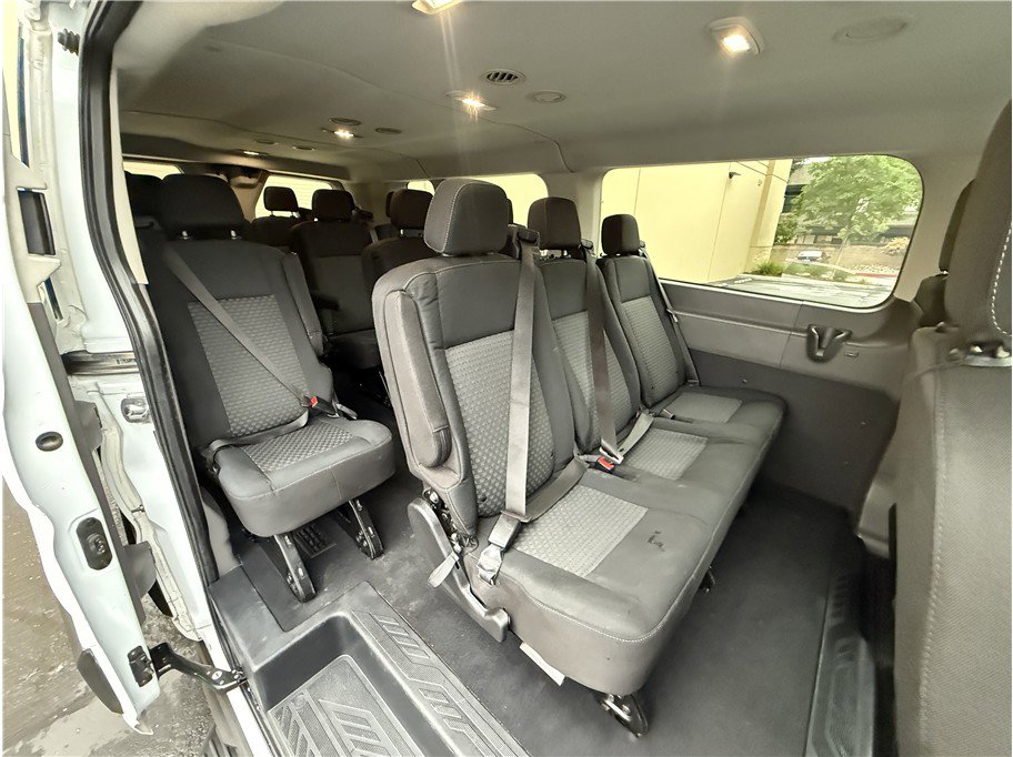 Used 2022 Ford Transit 350 XLT image 24