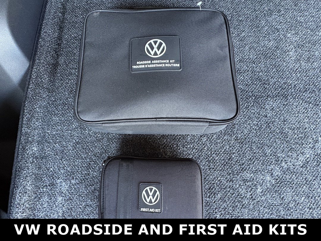 Used 2024 Volkswagen Atlas Cross Sport SEL R-Line AWD/4WD image 34