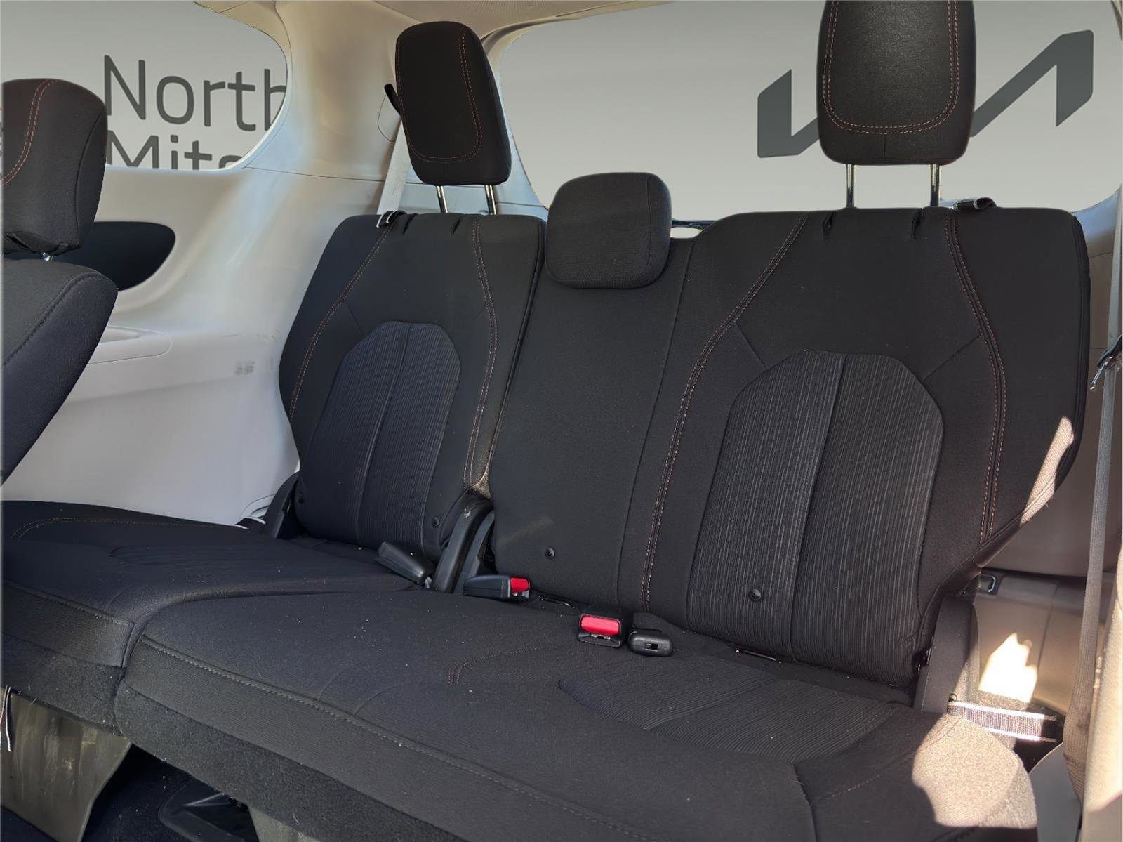 Used 2020 Chrysler Pacifica Touring image 17