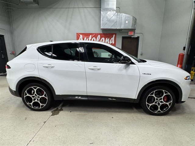 Used 2024 Alfa Romeo Tonale Veloce w/ Active Assist Package AWD/4WD image 8