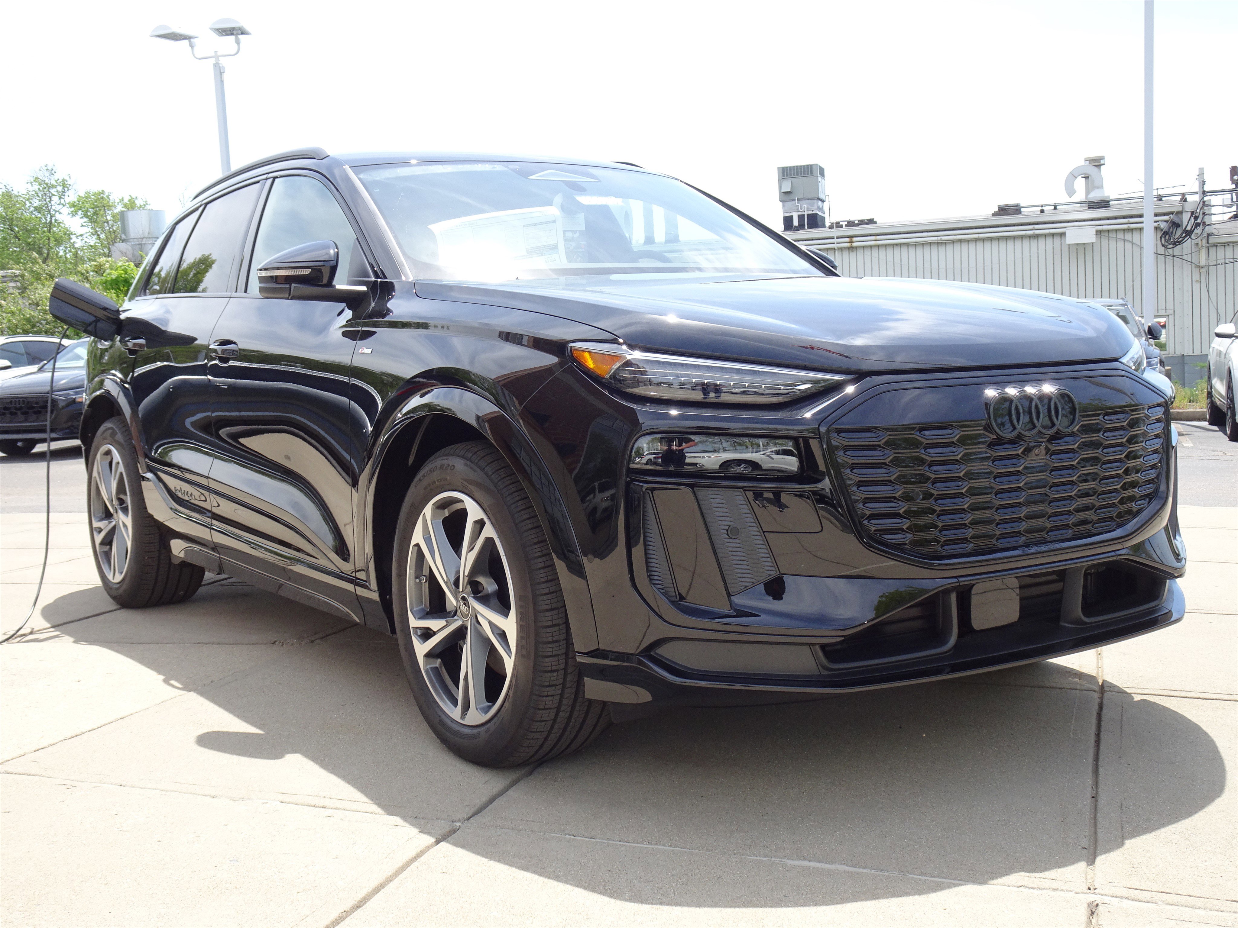 New 2027 Audi Q6 e-tron Prestige AWD/4WD image 5