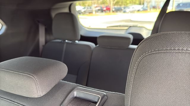 Used 2025 GMC Acadia Elevation FWD image 26