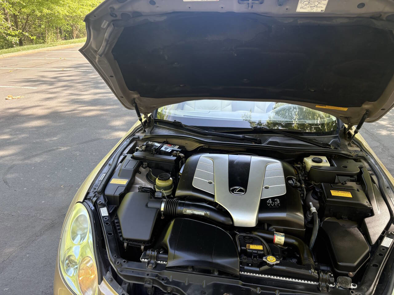 Used 2004 Lexus SC 430 Convertible image 11