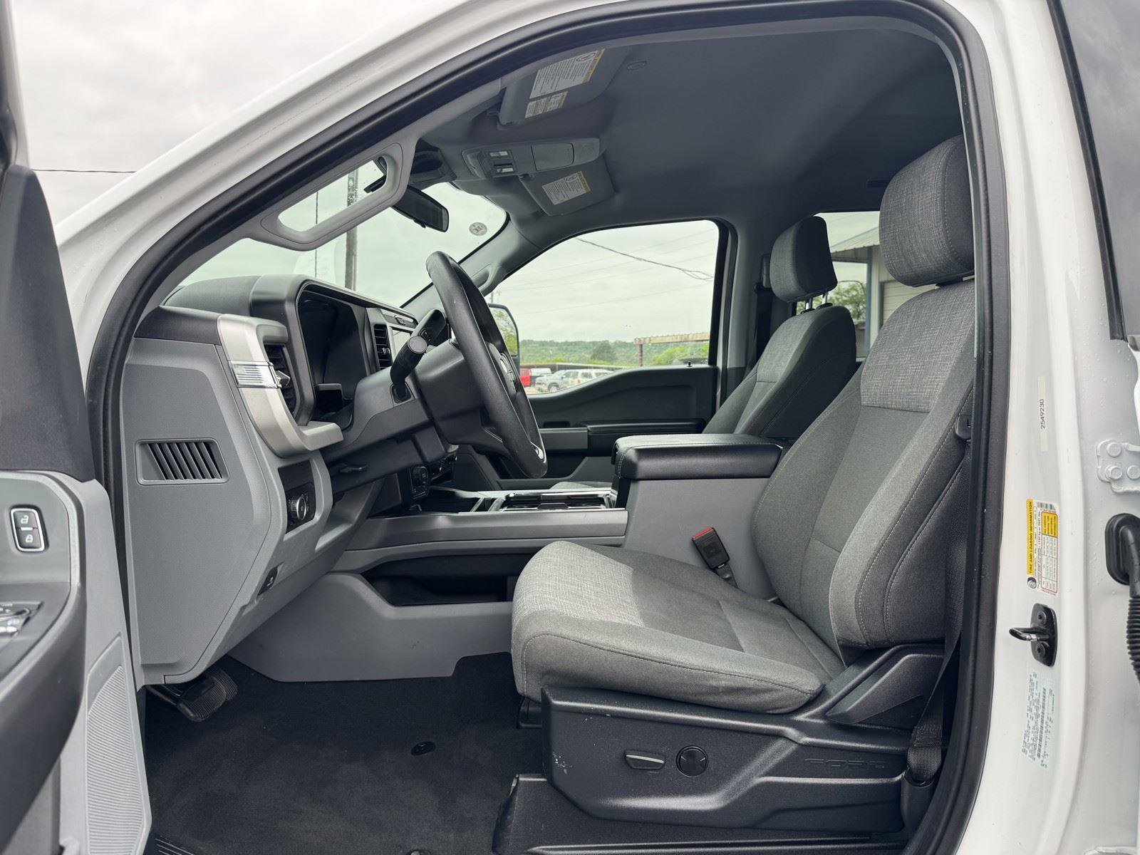 Used 2025 Ford F250 XLT w/ FX4 Off-Road Package AWD/4WD image 24