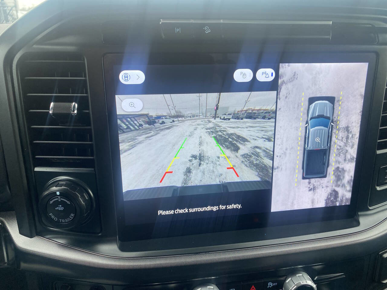 Used 2025 Ford F150 Lariat w/ FX4 Off-Road Package image 32