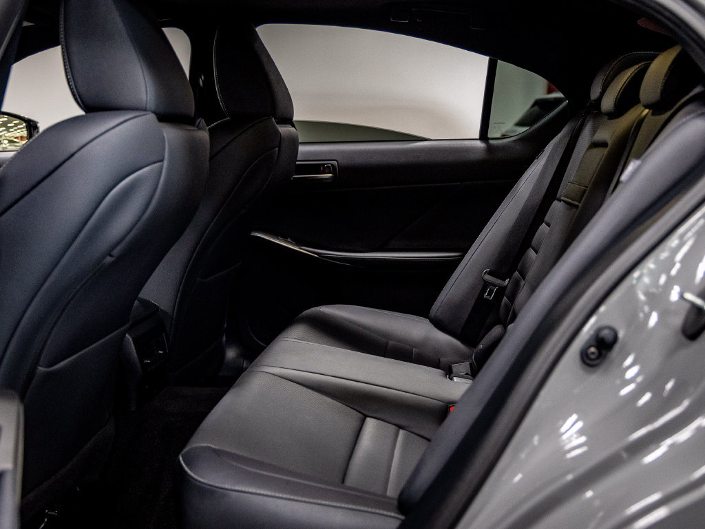 Used 2025 Lexus IS 350 F Sport RWD image 23