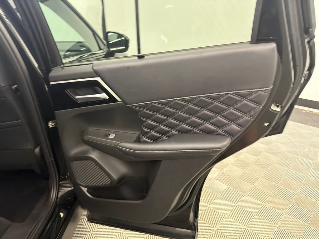 Used 2024 Mitsubishi Outlander SEL FWD image 18