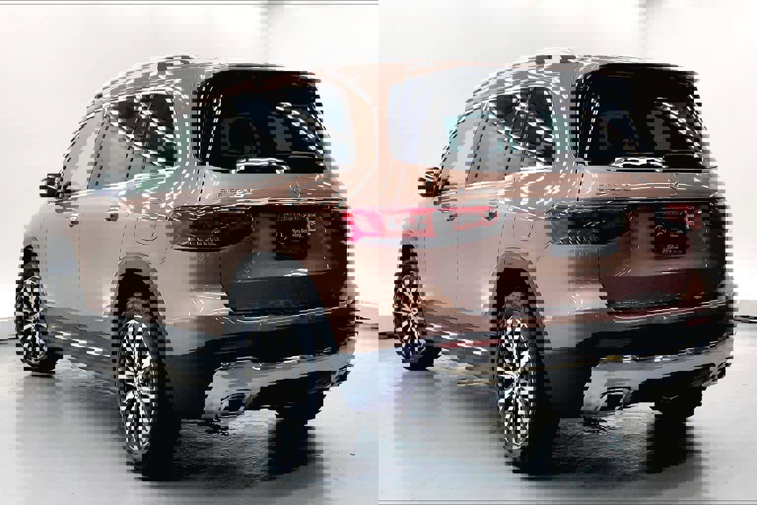 Certified 2023 Mercedes-Benz GLB 250 image 2