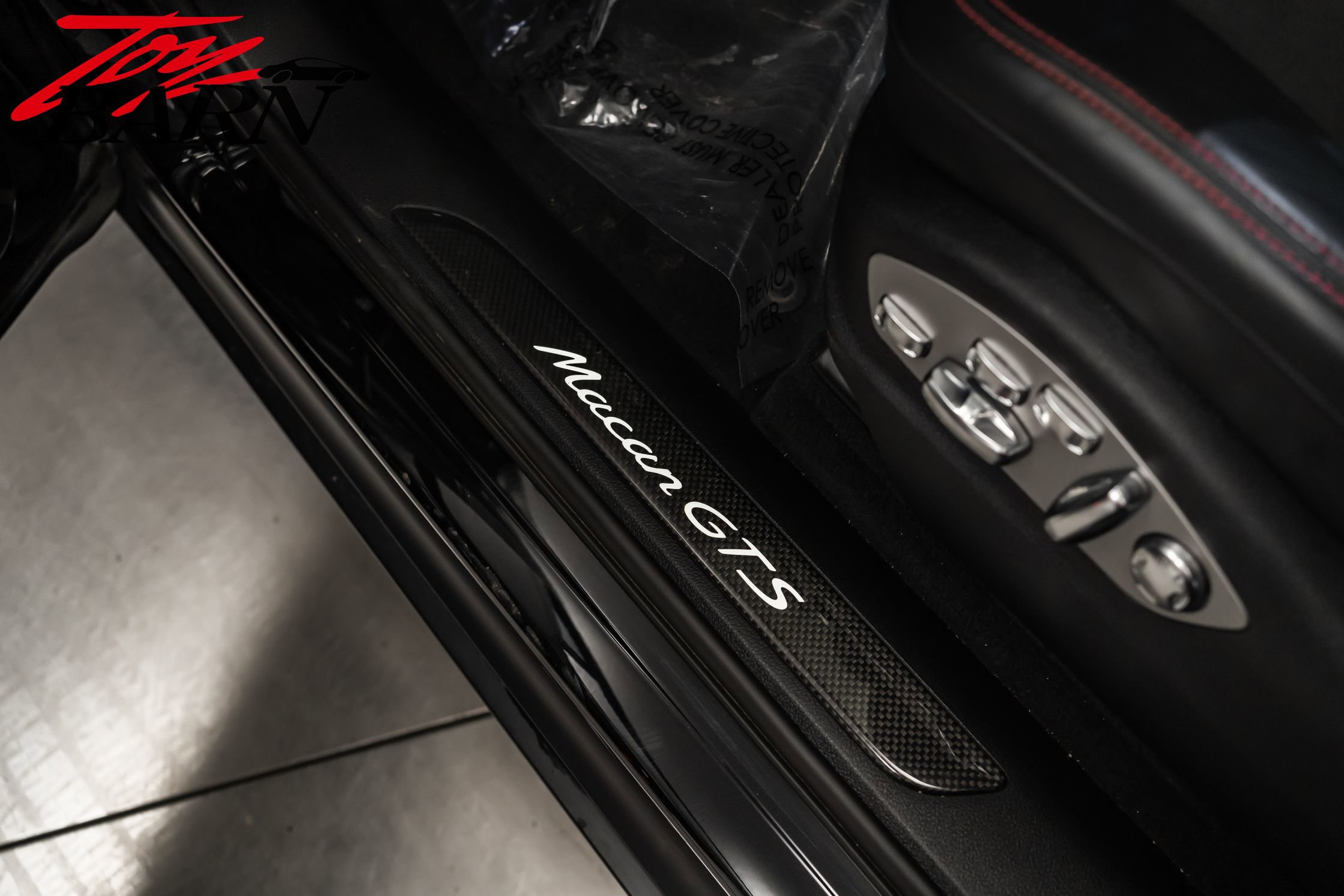 Used 2023 Porsche Macan GTS w/ GTS Sport Package image 22